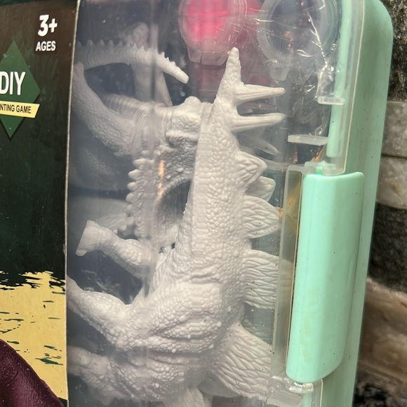 Painted Dinosaur NIB - Picture 2 of 8